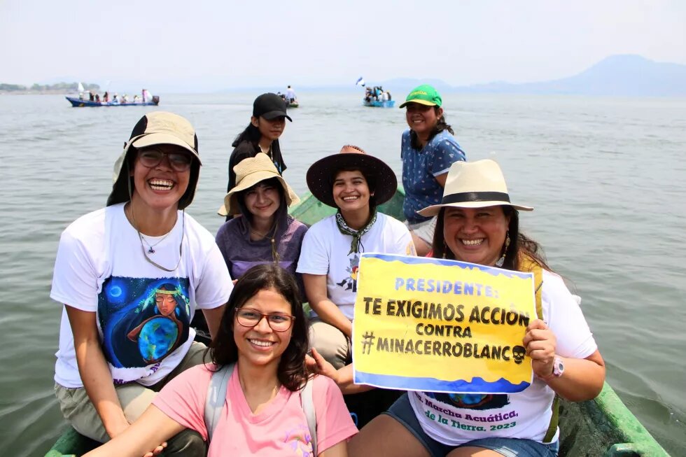 Mujeres Ecofeminista en marcha 